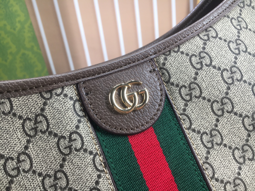 Gucci Shopping Bags